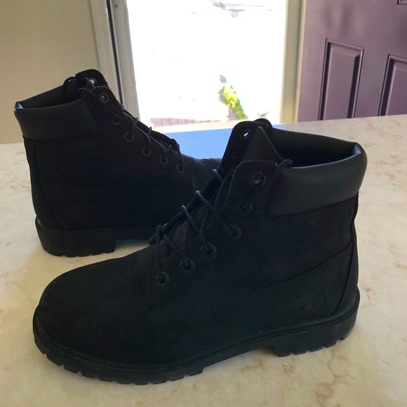 women’s black timberland boots . - Picture 1 of 1